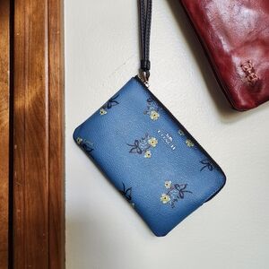 Coach Floral Corner Zip Wallet
